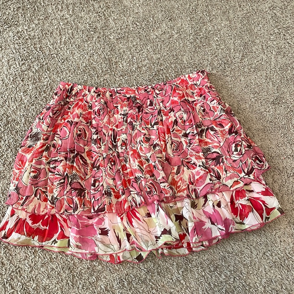 Super cute, pink floral mini skirt